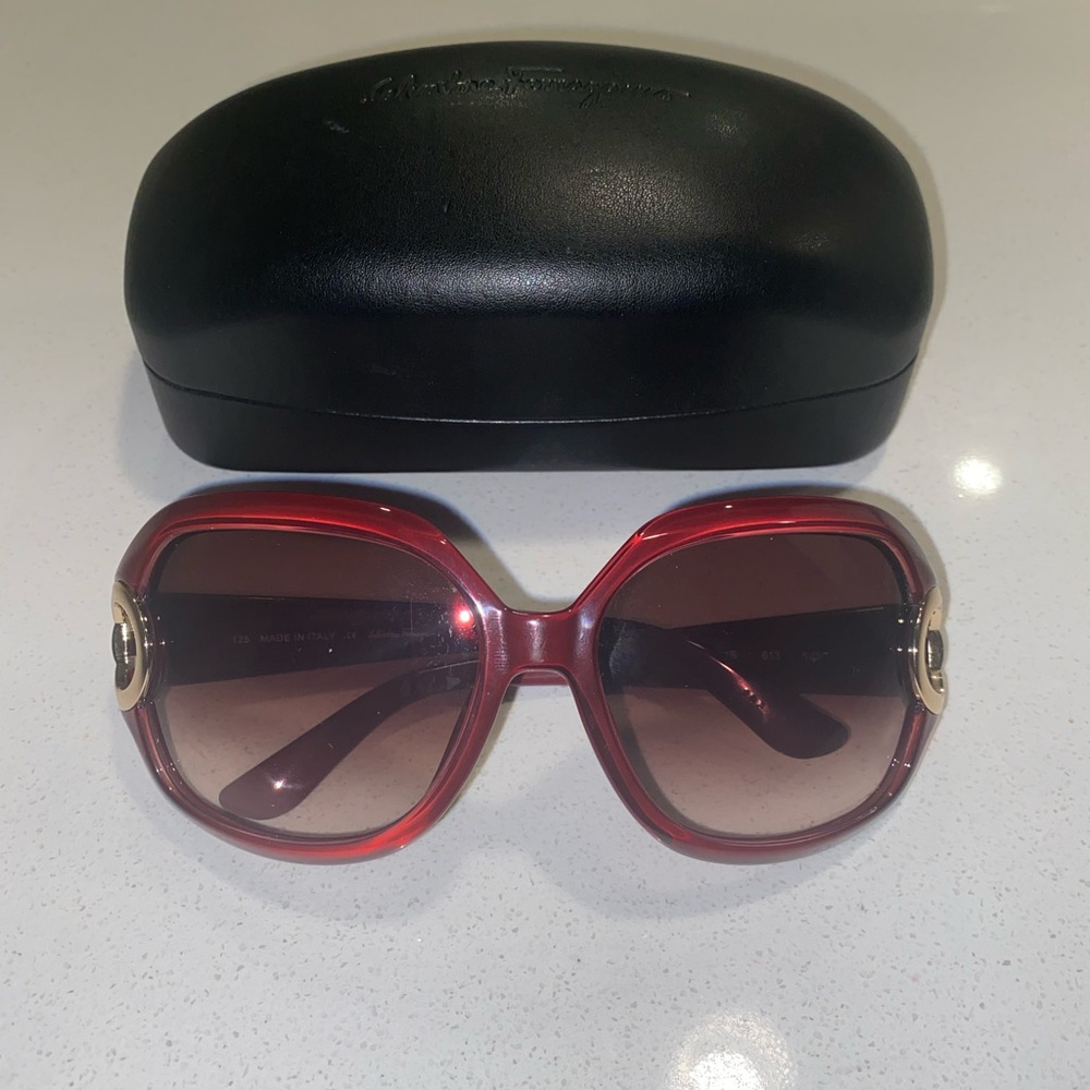 *AUTHENTIC* Red Ferragamo Shades NEVER WORN